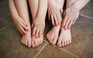 Kids Pedi & Mani